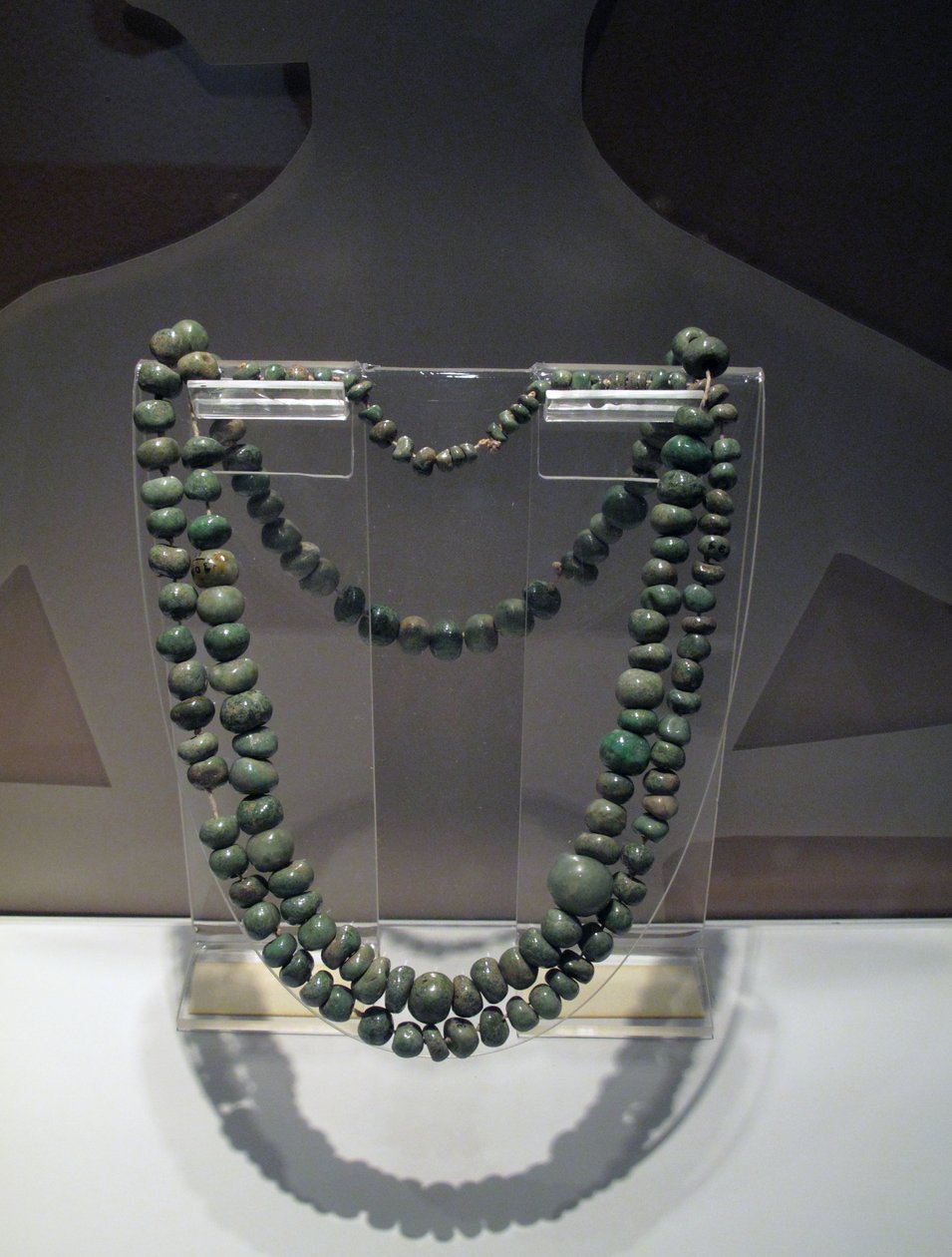 Jadeitový límec, pozdní klasické období, 600-900 AD (nefrit) od Mayan