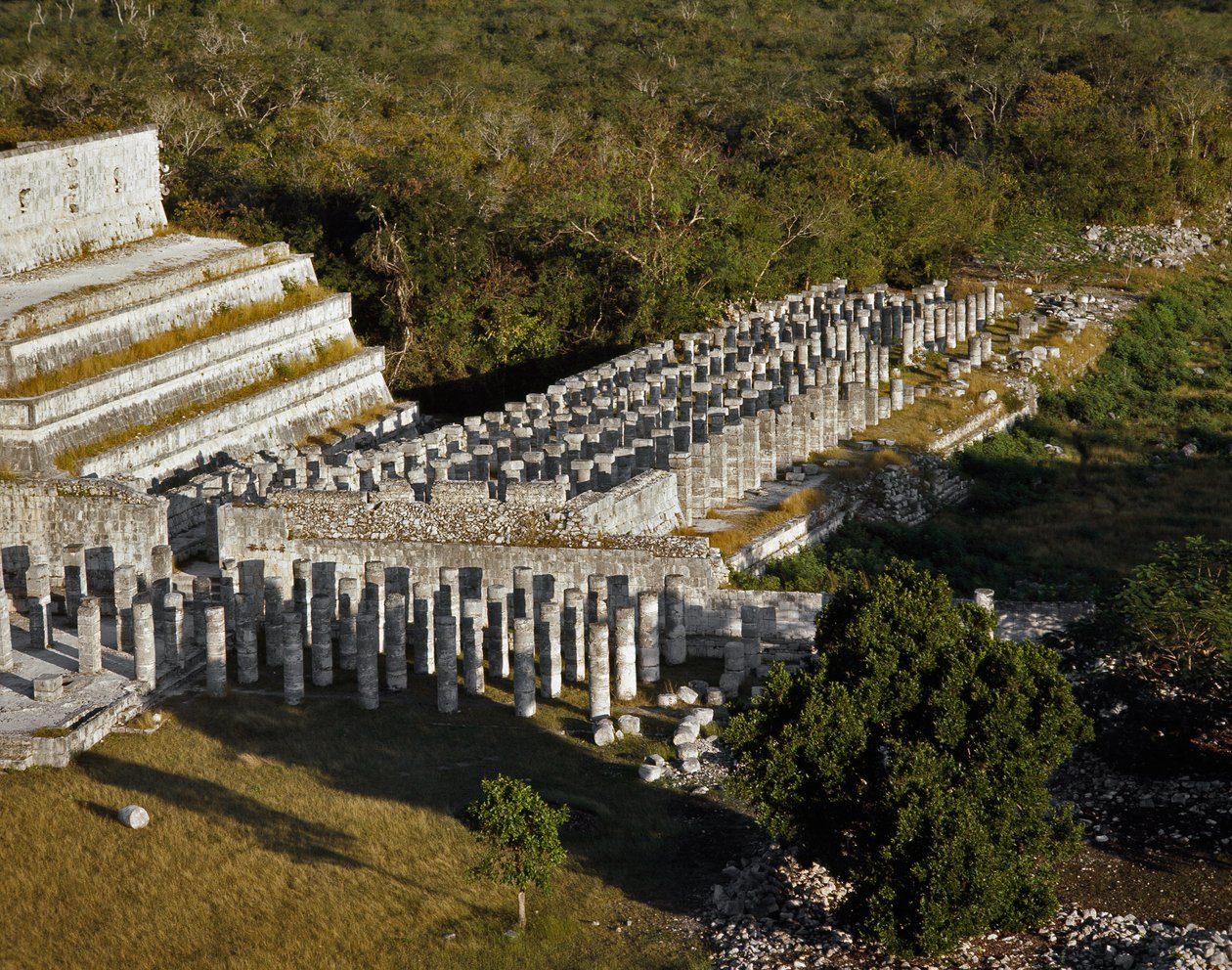 Chrám 1000 sloupů od Mayan Mayan