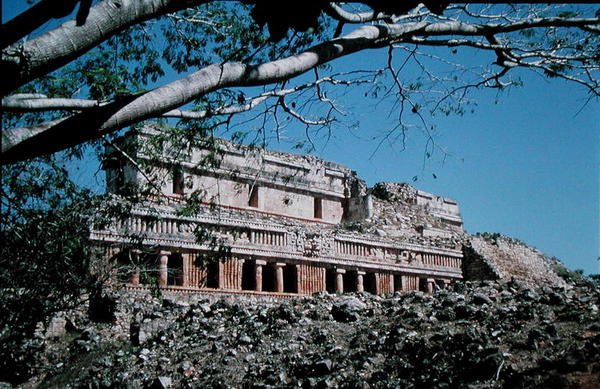 Pohled na Velký palác (foto) od Mayan Mayan