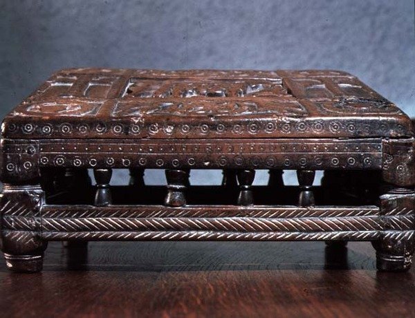 Desk of Saint Radegund (518-87) Queen of the Franks (dřevo) od Merovingian School Merovingian School