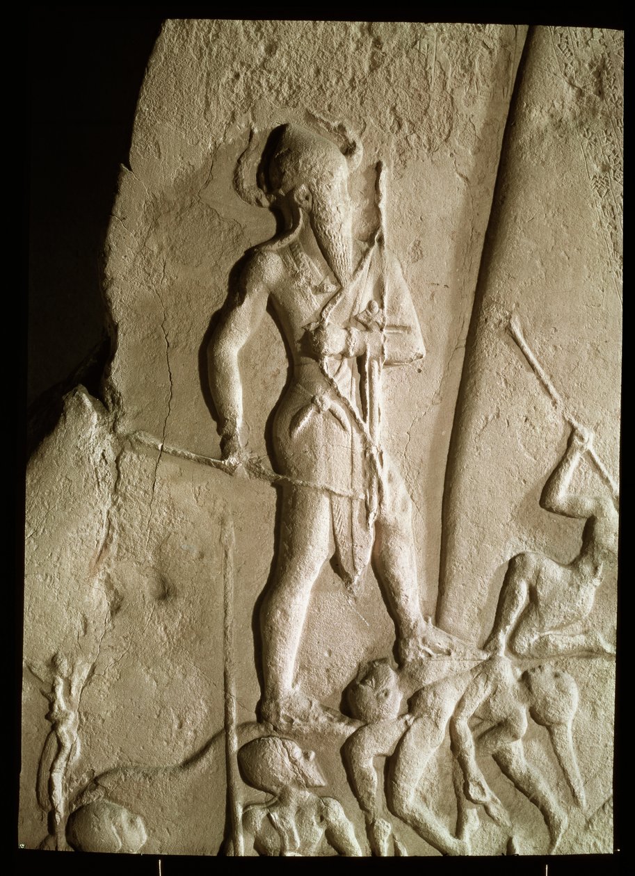 Vítězná stéla Naram-Sin (2225-2185 př.nl) Král Akkadu nad Lullubi, Akkadské období, kolem 2230 (růžový pískovec) (detail) od Mesopotamian