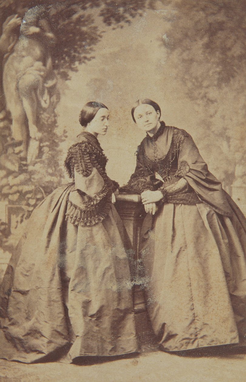 Hraběnka Isabella Dzialynska (rozená Czartoryska) a princezna Marie Czartoryska (rozená Grocholskich) od Meyer and Pierson