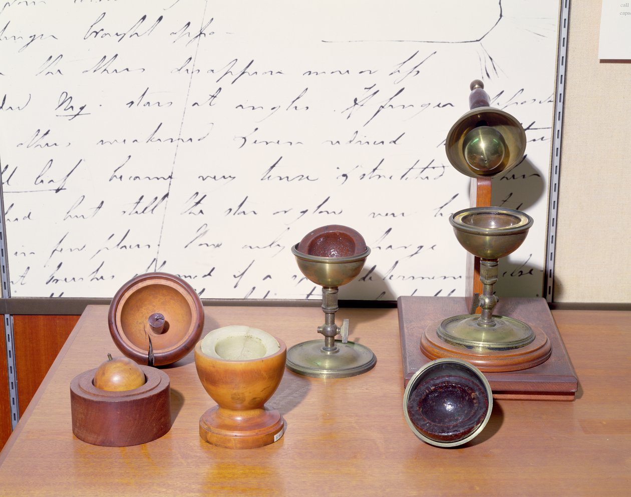 Faradayův kulový kondenzátor, cca 1837 (kombinovaná technika) od Michael Faraday