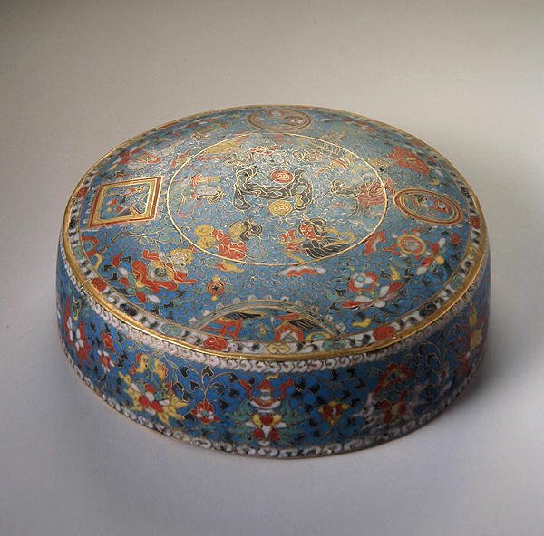 Mandala (cloisonne smalt) (viz také 272150) od Ming Dynasty Chinese School