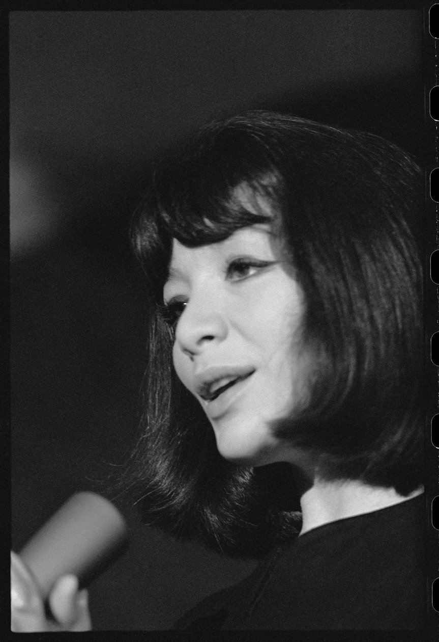 Juliette Greco zpívá od Orlando Suero