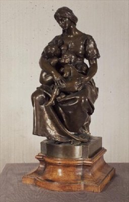 Charita (bronz) od Paul Dubois