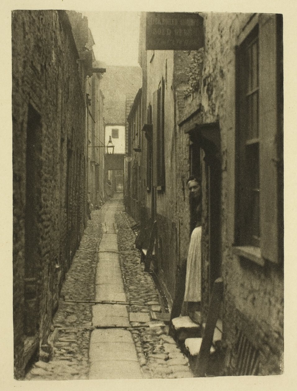 Yarmouth Row od Peter Henry Emerson