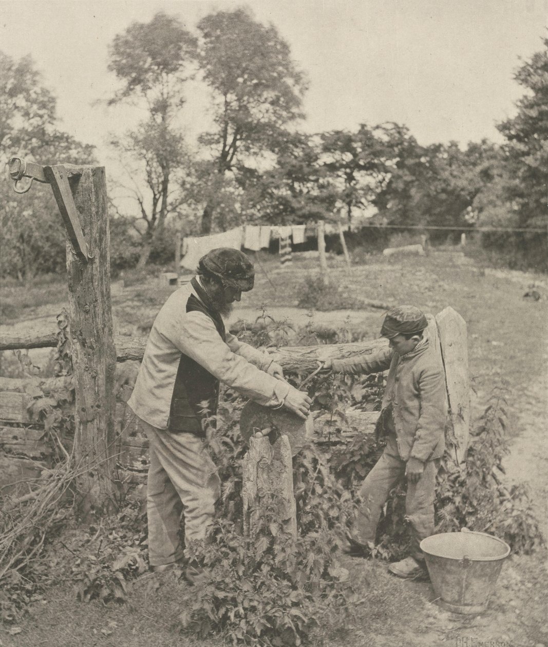 At the Grindstone--A Suffolk Farmyard, 1888. od Peter Henry Emerson