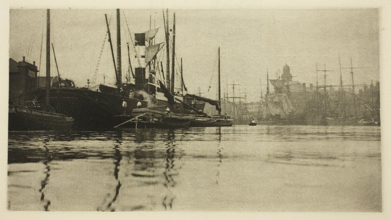 V přístavu od Peter Henry Emerson