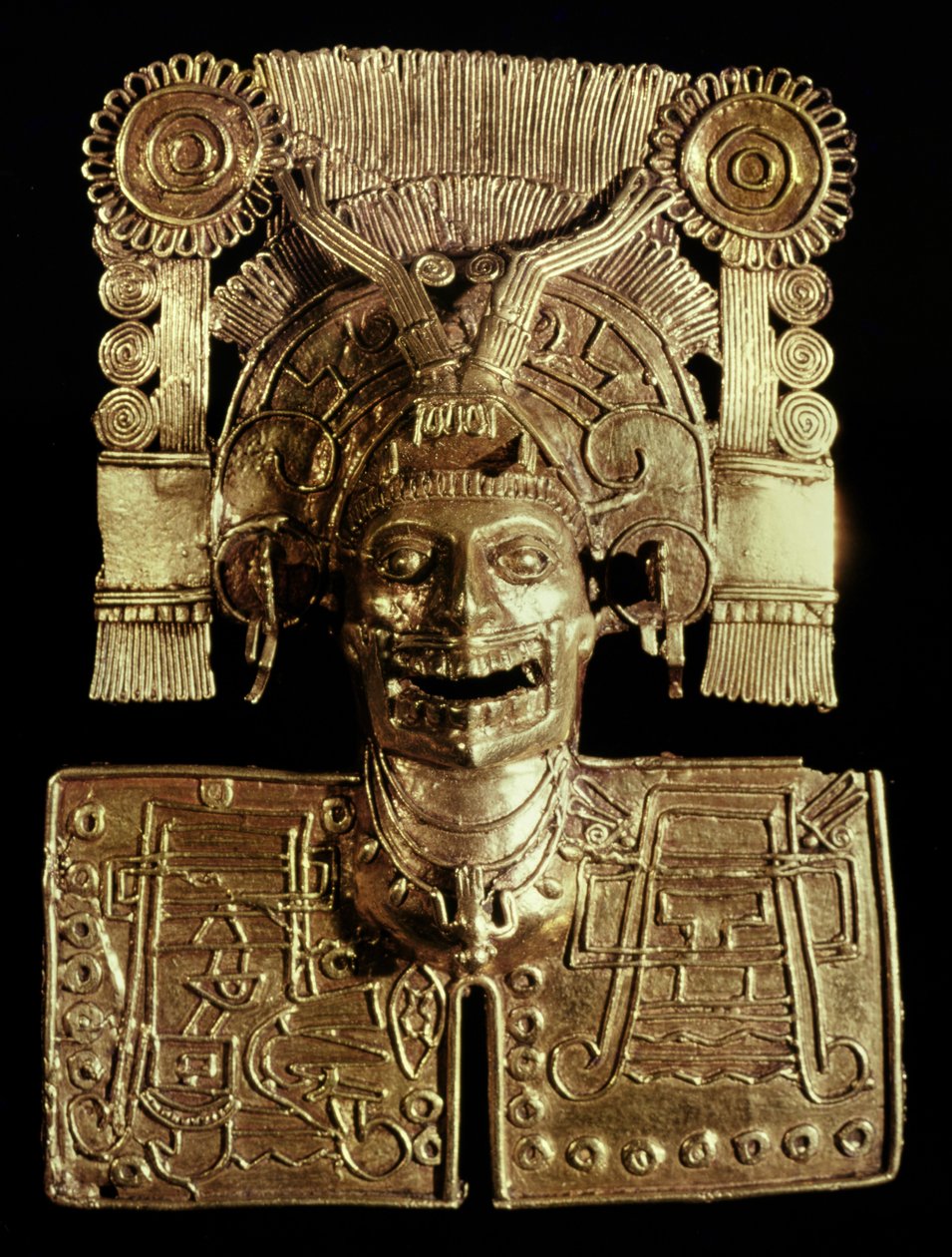 Náprsník představující boha smrti Mictlantecuhtliho z hrobky 7, Monte Alban, Mixtec, kolem 1300-1450 (zlato) od Pre Columbian