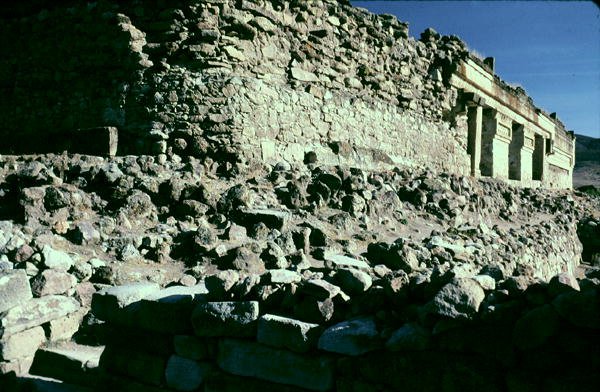 Pohled na exteriér od Pre Columbian Pre Columbian