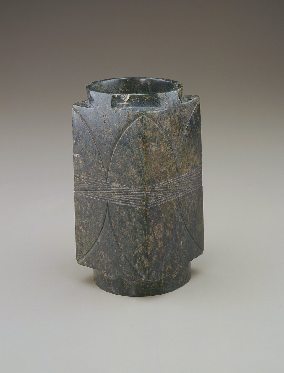 Cong (jade) od Qing Dynasty Chinese School