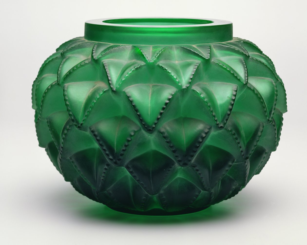 Languedoc Vase, 1929 (lisované zelené sklo) od Rene Jules Lalique