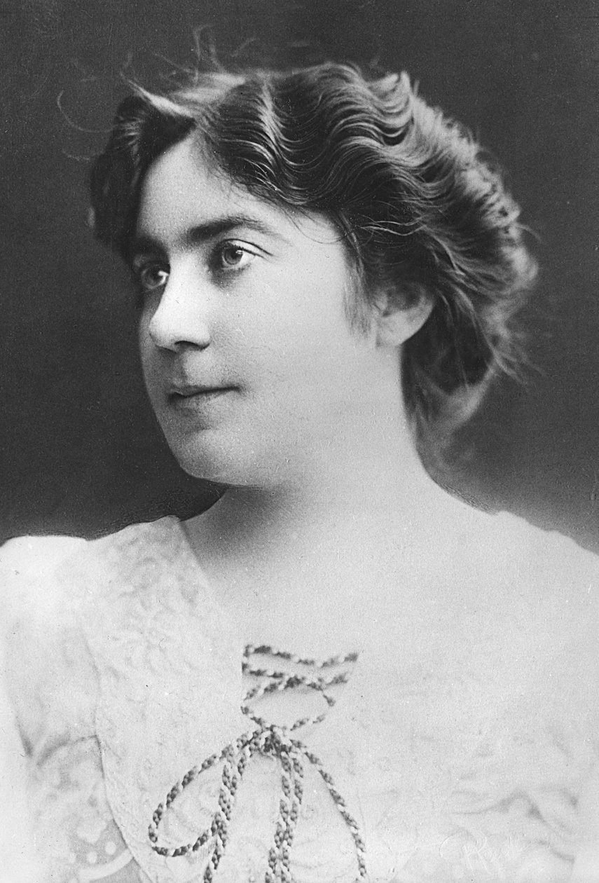 Louise-Léonie Grandjean, 1903 od Reutlinger Studio