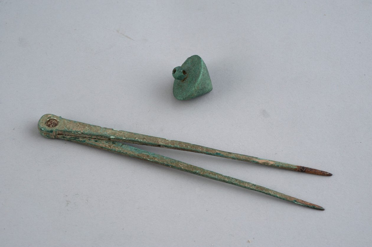 Kompas a olovnice (bronz) od Roman