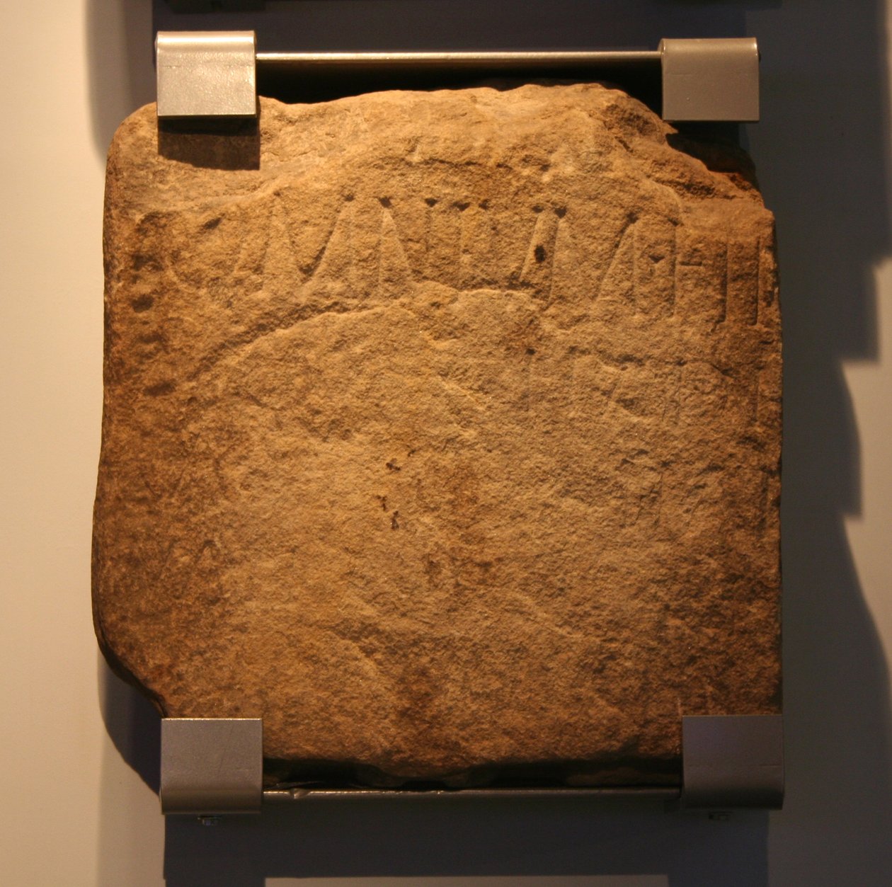Fragment římské desky od Roman