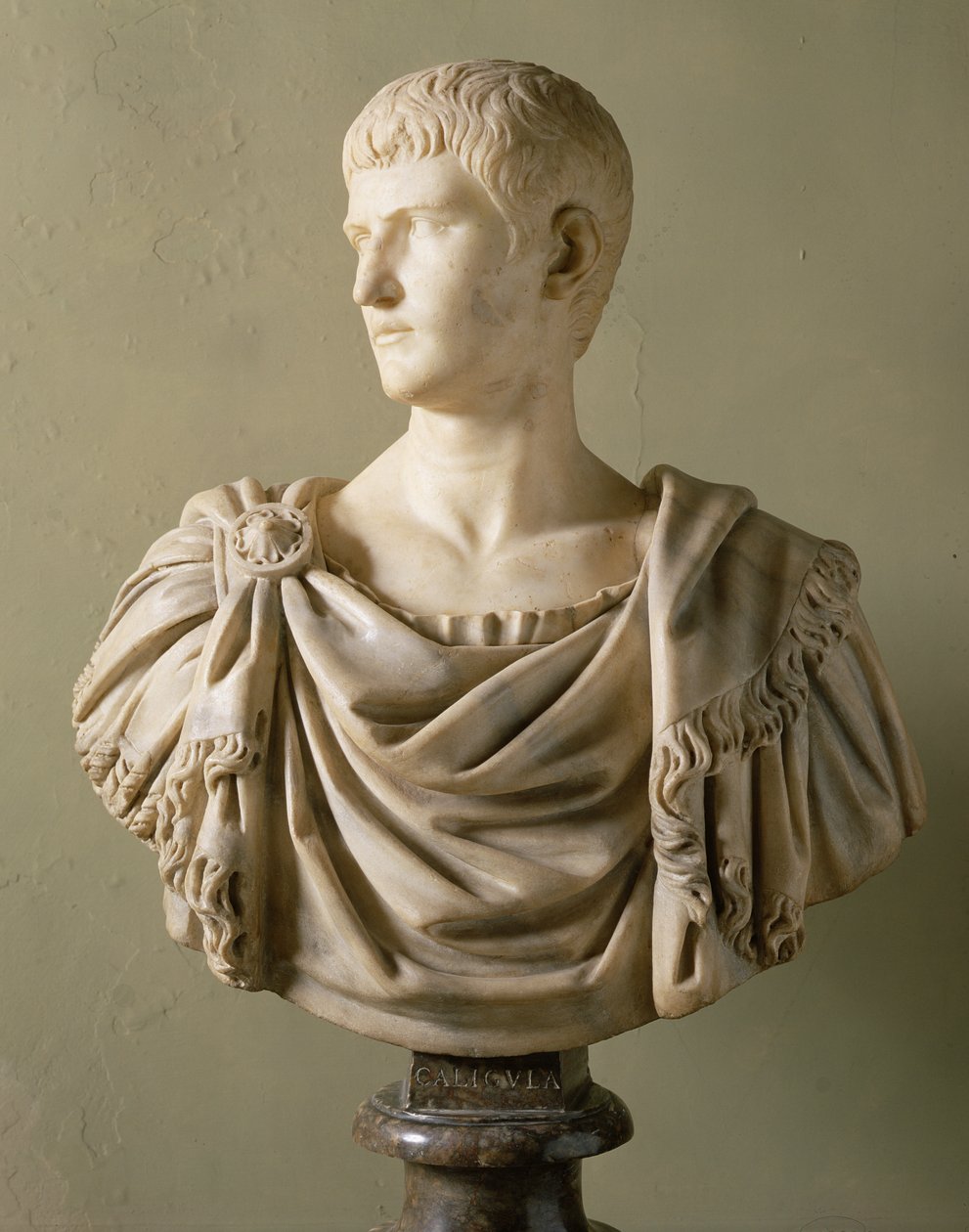 Portrét císaře Caliguly (12-41) (mramor) od Roman