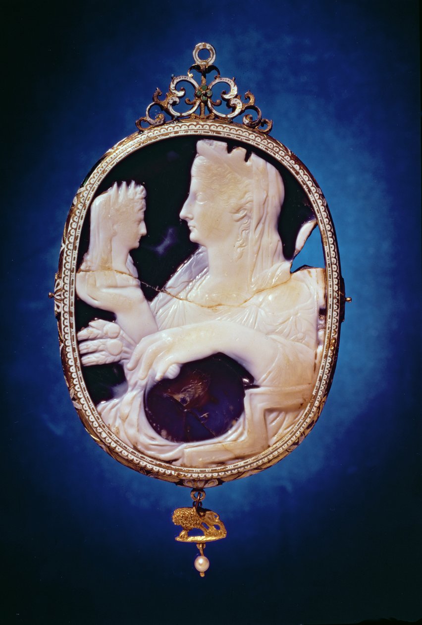 Sardonyx Cameo s profilem manželky Livie císaře Augusta (63 př. n. l.-14 n. l.) a Tiberia (Claudius Nero) (42 př. n. l.-37 n. l.), 1. století (sardonyx) od Roman