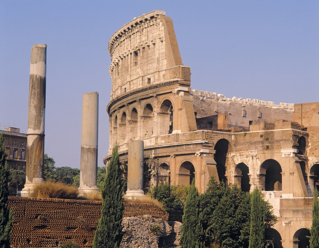 Koloseum, postavené kolem roku 70-80 našeho letopočtu od Roman