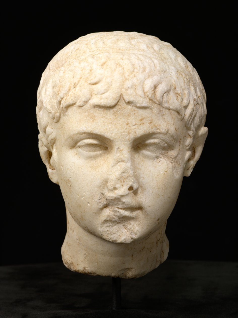 Lucius Caesar, konec 1. století (mramor) od Roman
