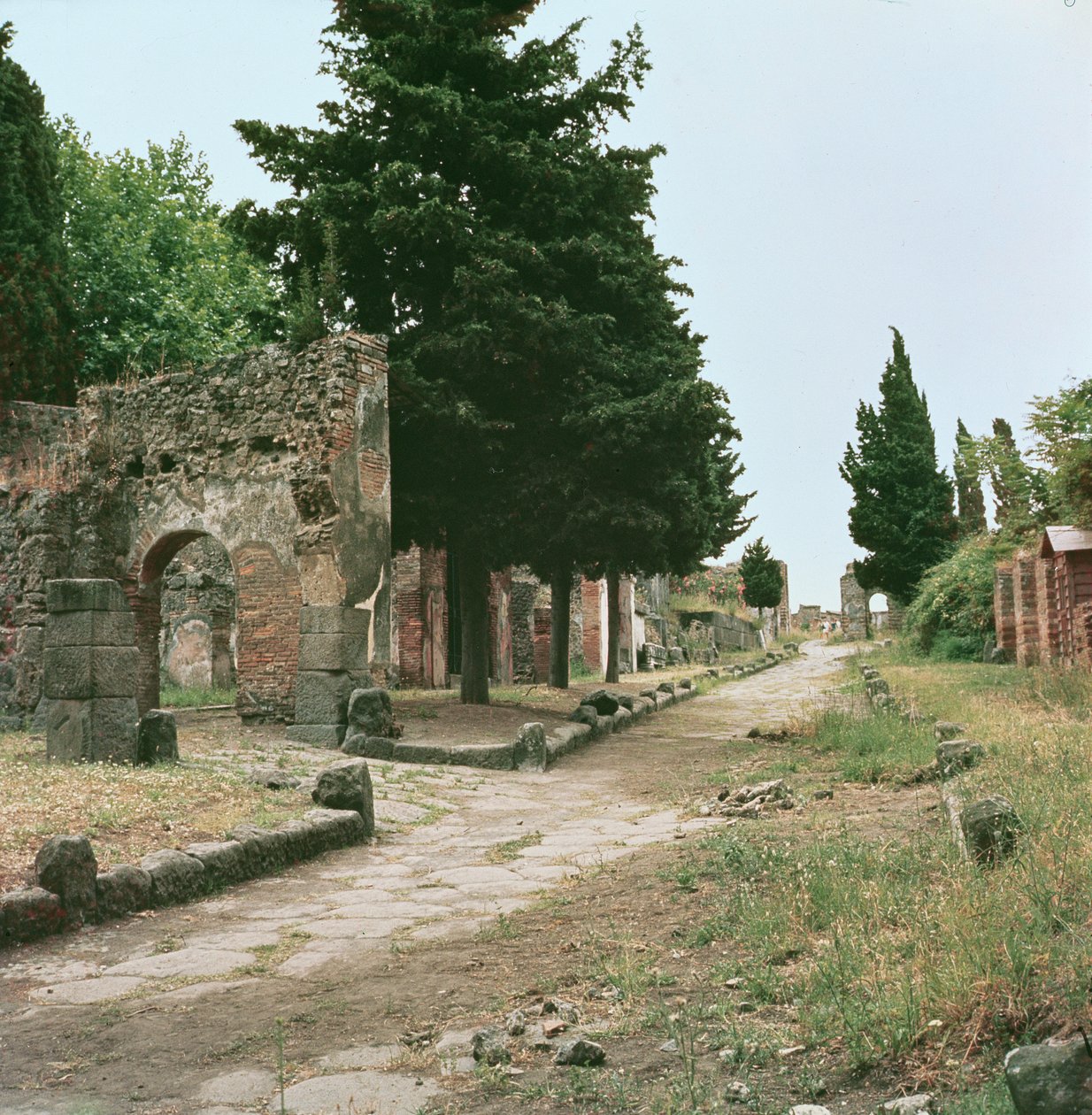 Graves Way a Herculaneum Gate od Roman