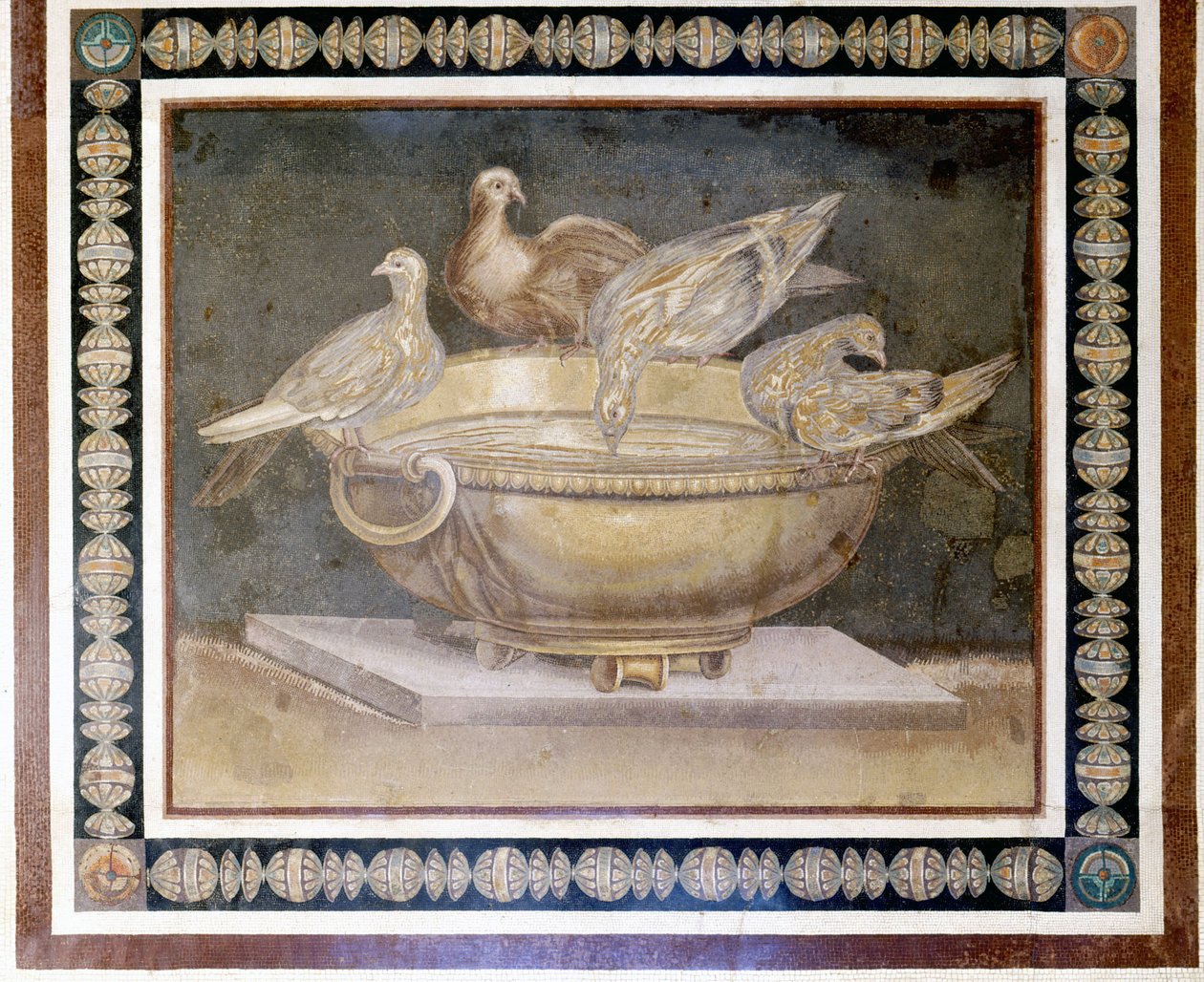 Římská mozaika představující 4 holubice. od Roman Roman