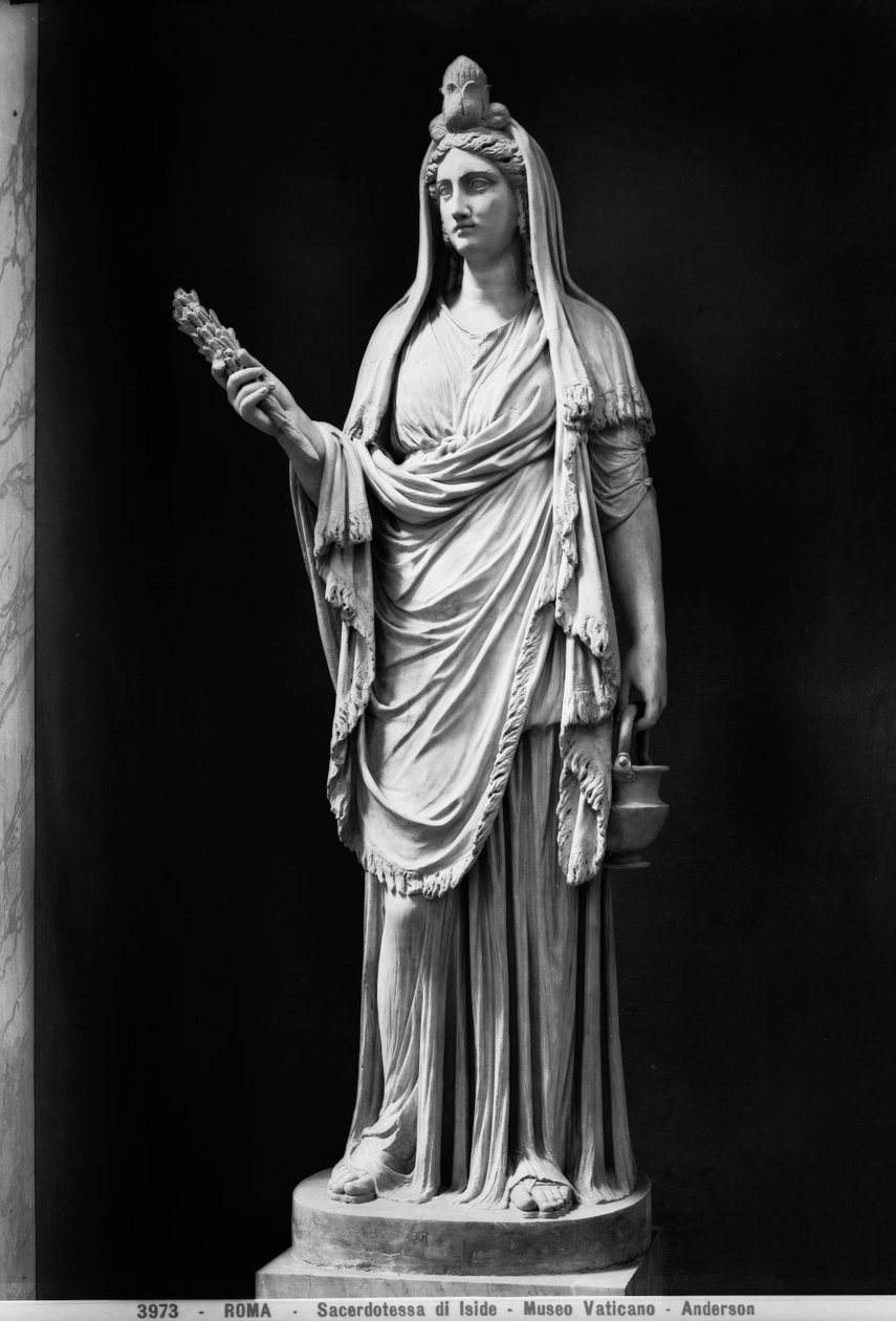 Socha Isis (mramor) od Roman Roman