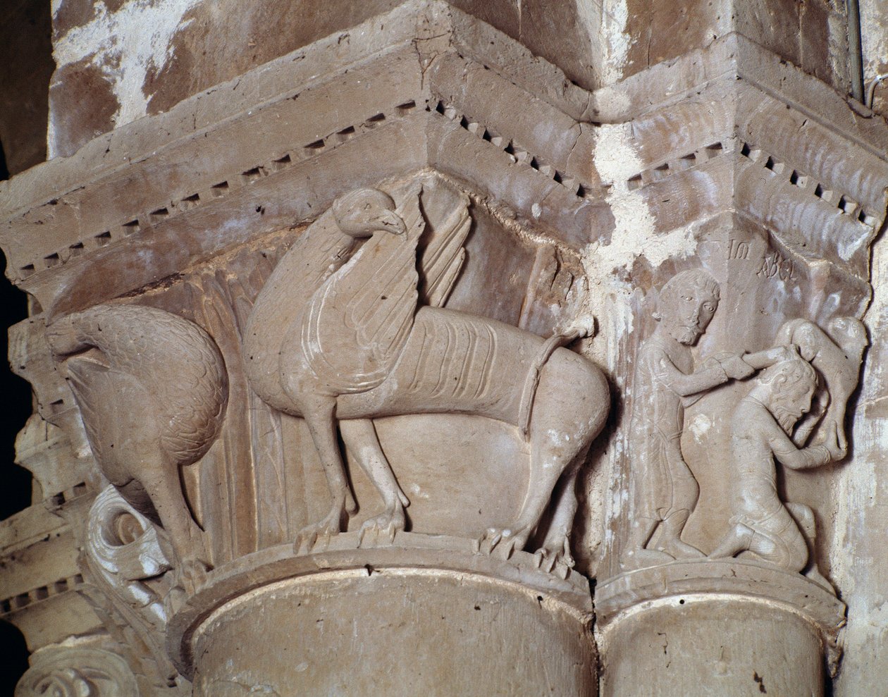 Kain zabil Ábela (vytesané hlavní město transeptu) od Romanesque