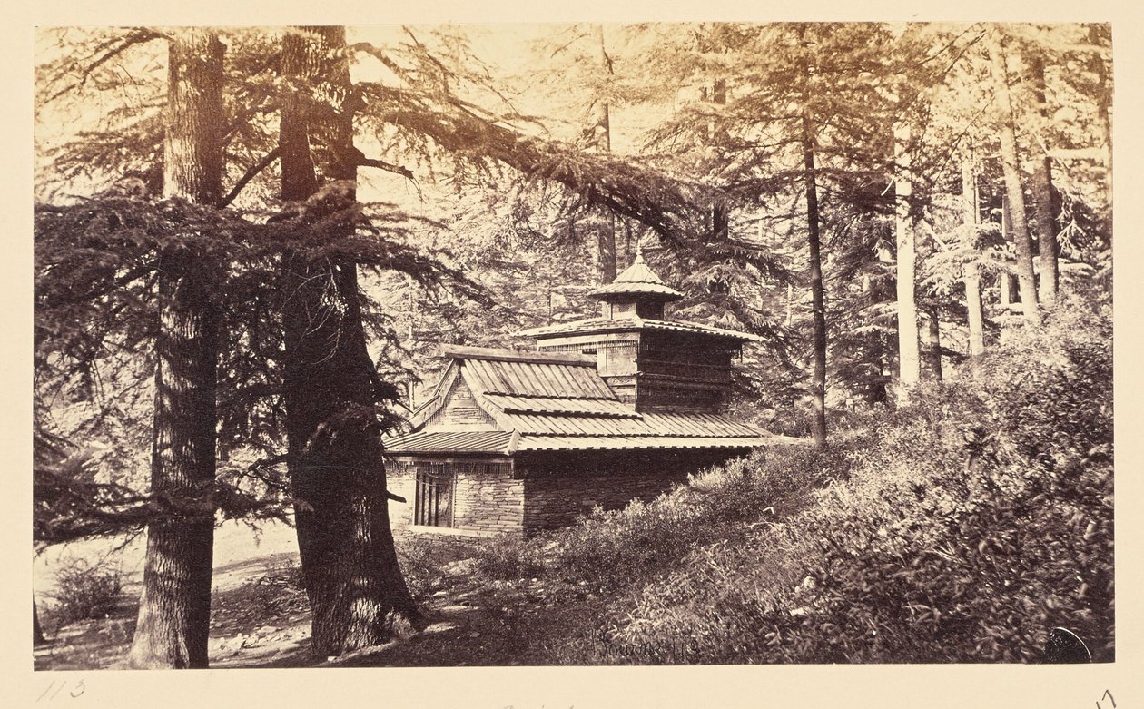 Simla; chrám u vodopádu od Samuel Bourne