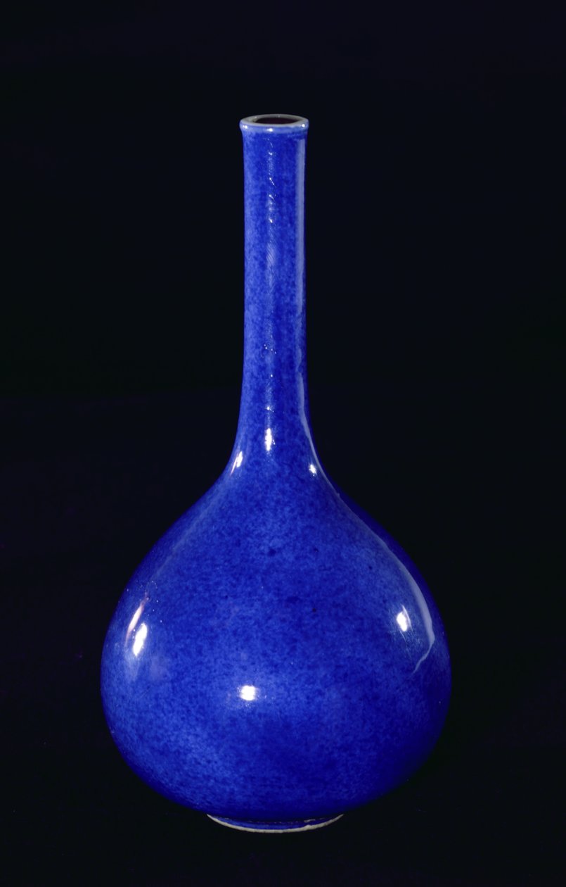 Prášková modrá váza, dynastie Qing (1644-1912) (keramika) od School Chinese