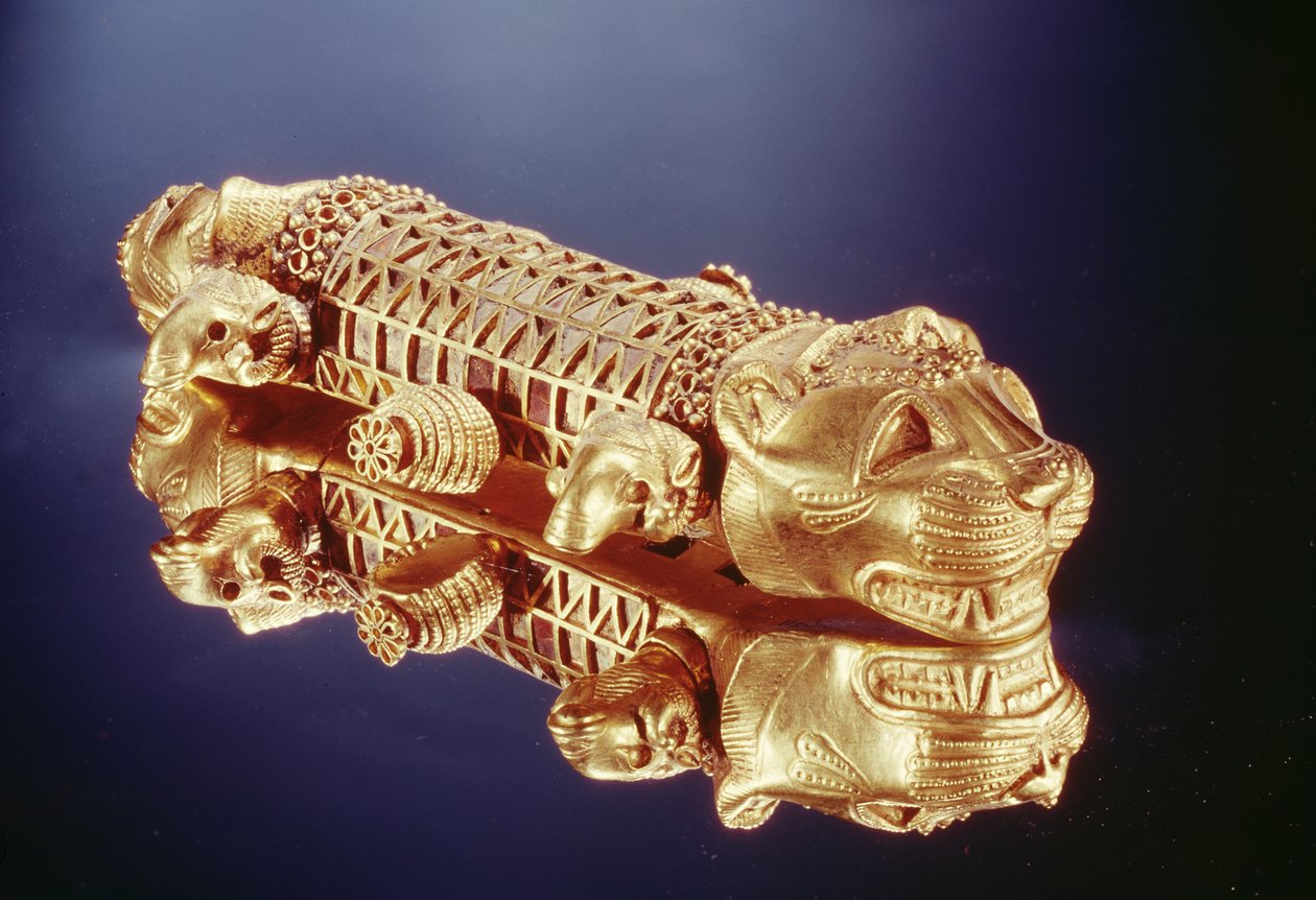 Rameno trůnu (zlato a jantar) od Scythian