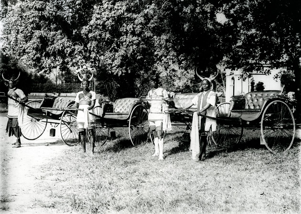 Zulu Ricksha Drivers, Durban, kolem roku 1897 od South African Photographer