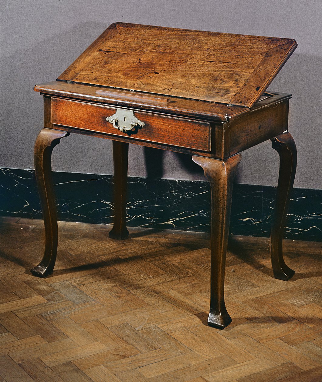Architects table, cca 1730 (mahagon) od Spanish School
