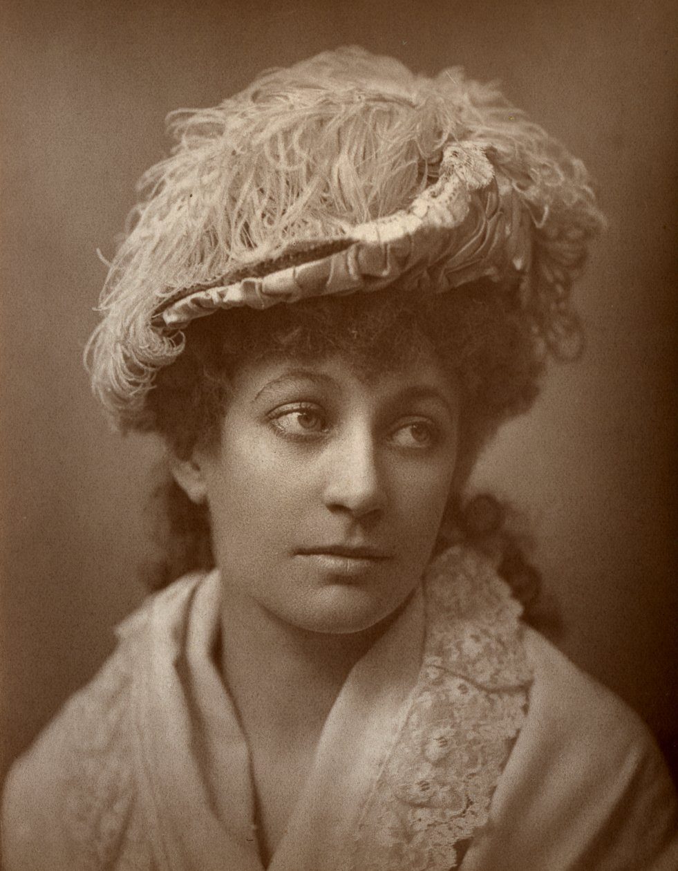 Lucy Buckstone , britská herečka, 1884. od St James