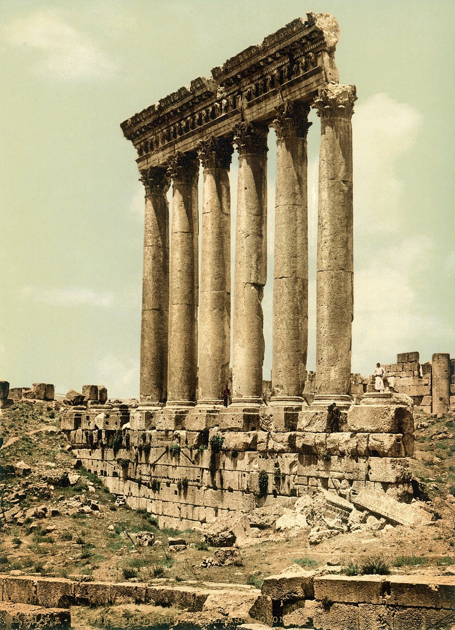 Peristyle Jupiterova chrámu, Baalbek, kolem 1880-1900 (fotochrom) od Swiss Photographer