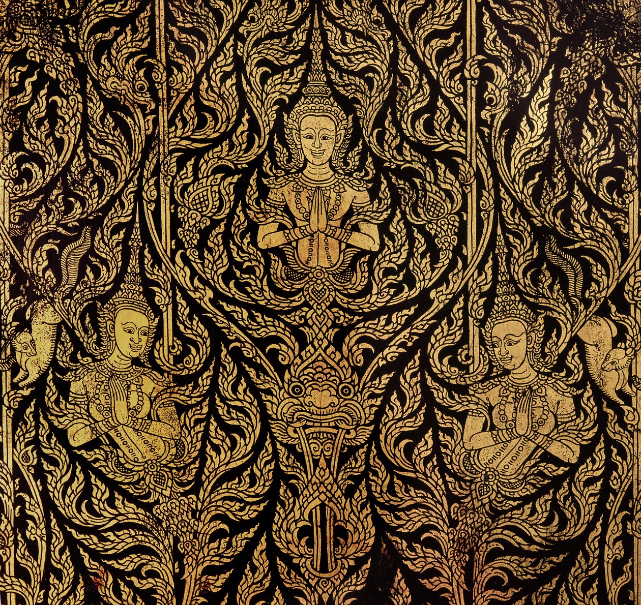 Detail skříně (lakované dřevo) od Thai School