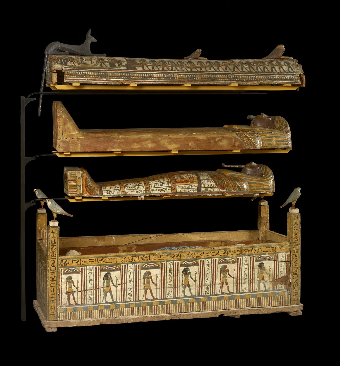 Djeddjehutefankh, kompletní mumie ve vnitřním dřevě rakve a kosti od Third Intermediate Period Egyptian