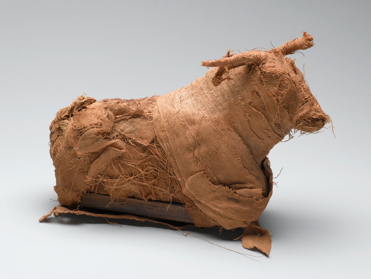 Malý model býka (rákos a látka) od Third Intermediate Period Egyptian