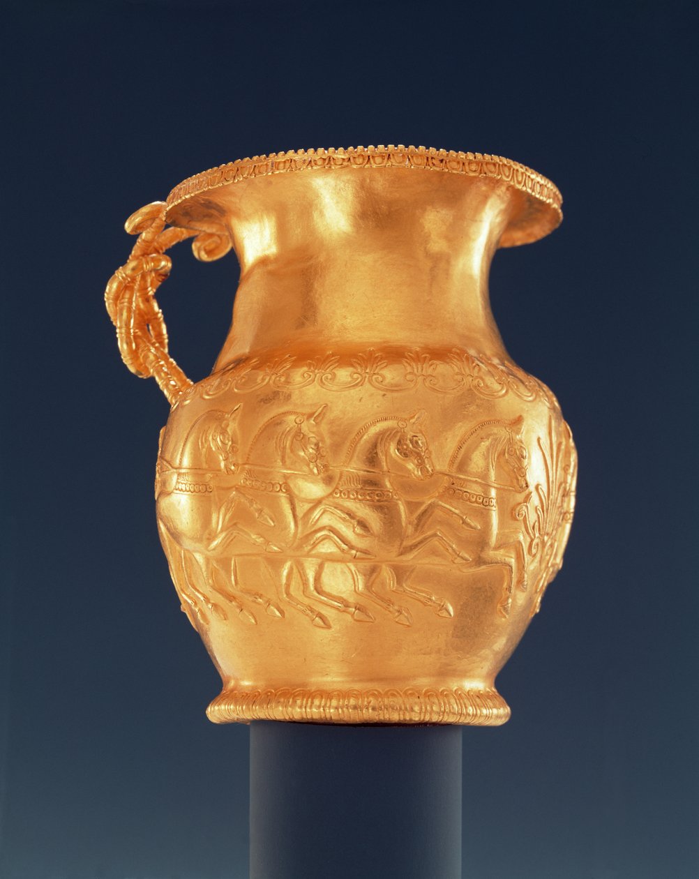 Hrnek, cca 380-350 př.nl (zlato) od Thracian