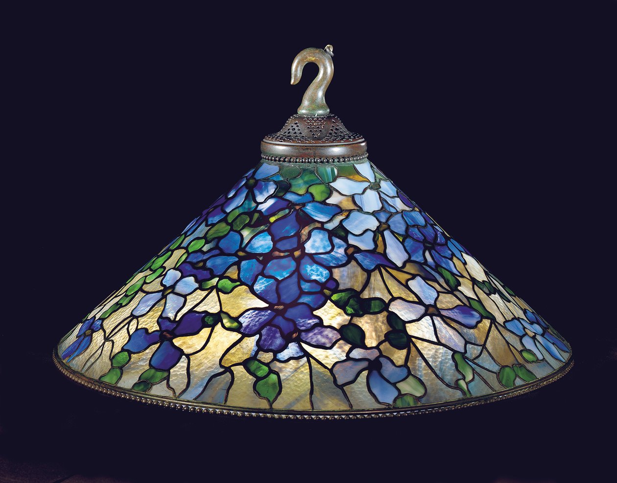 Lustr Clematis, cca 1910 (olovnaté sklo a bronz) od Tiffany and Company