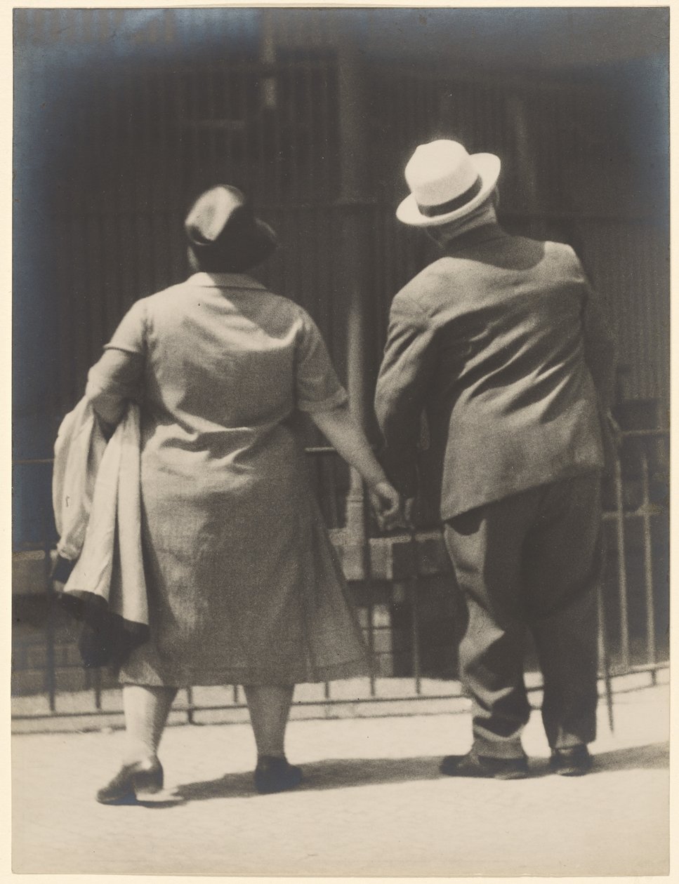 Pár v zoo, Berlín. od Tina Modotti