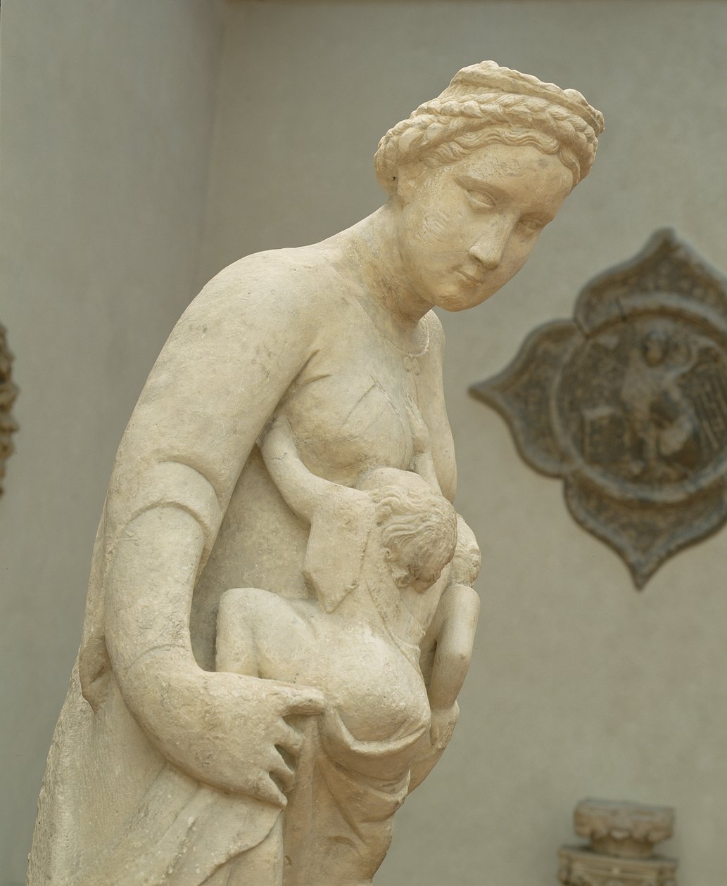 Carita, cca 1320 (mramor) od Tino di Camaino