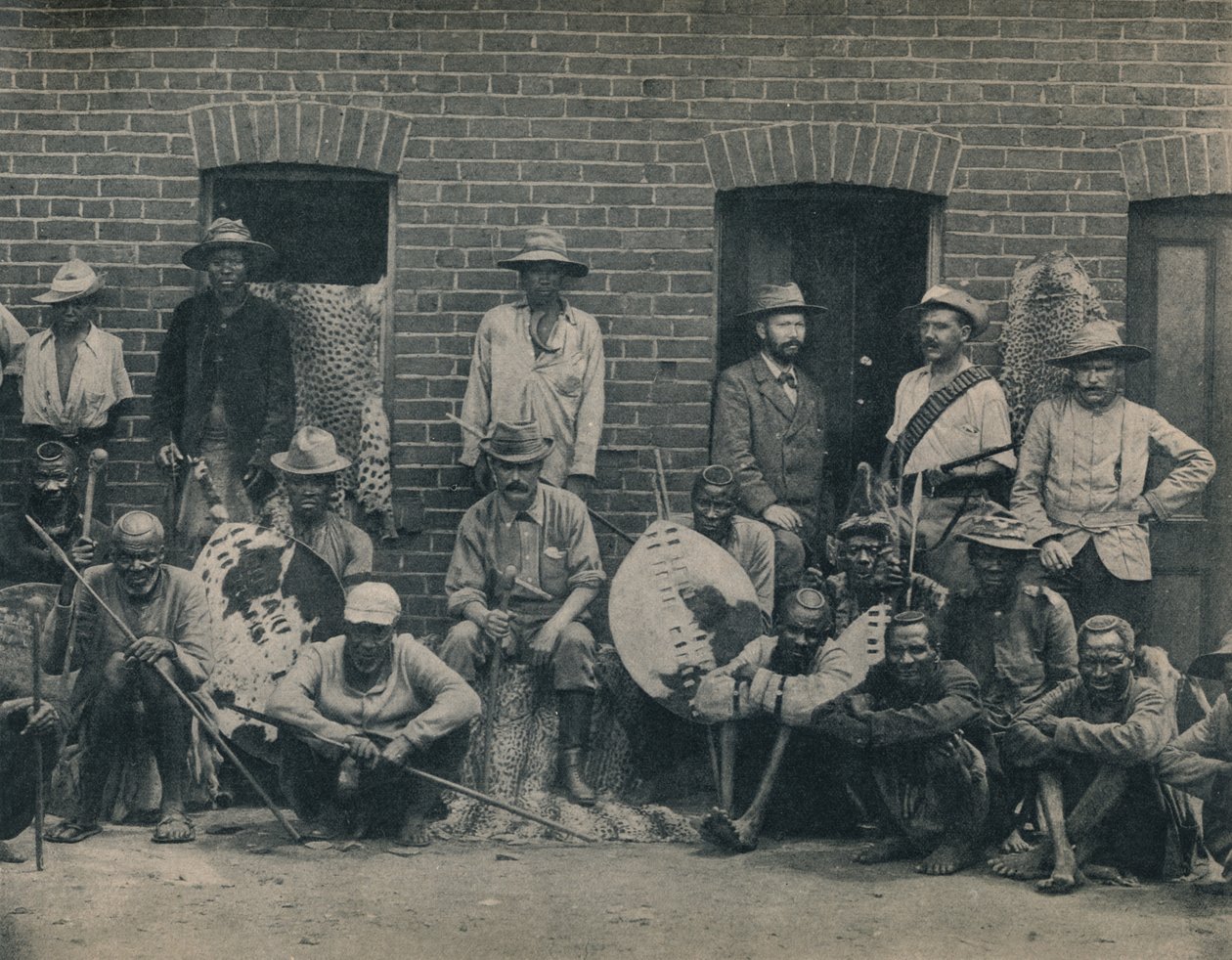 Skupina Afrikánců a Zuluů, c1900. od Unbekannt