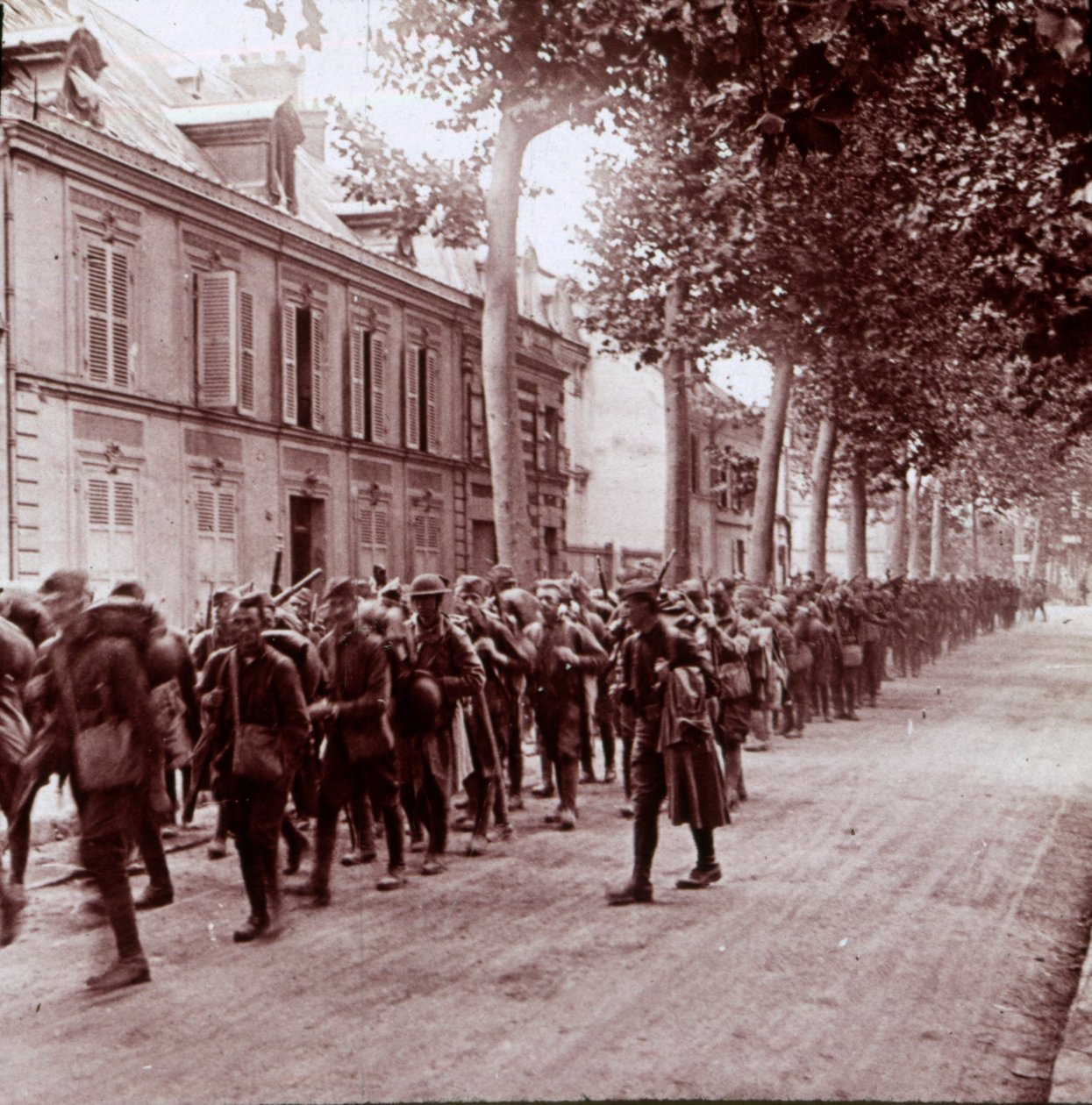 Ozbrojené jednotky, Chateau Thierry, Francie, c1914-c1918 od Unbekannt