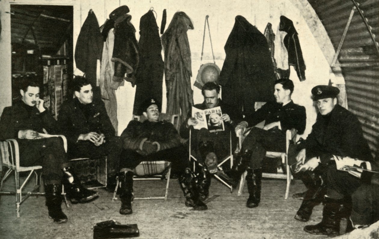 B Flight at Readiness, c1939-1940, 1941. od Unbekannt