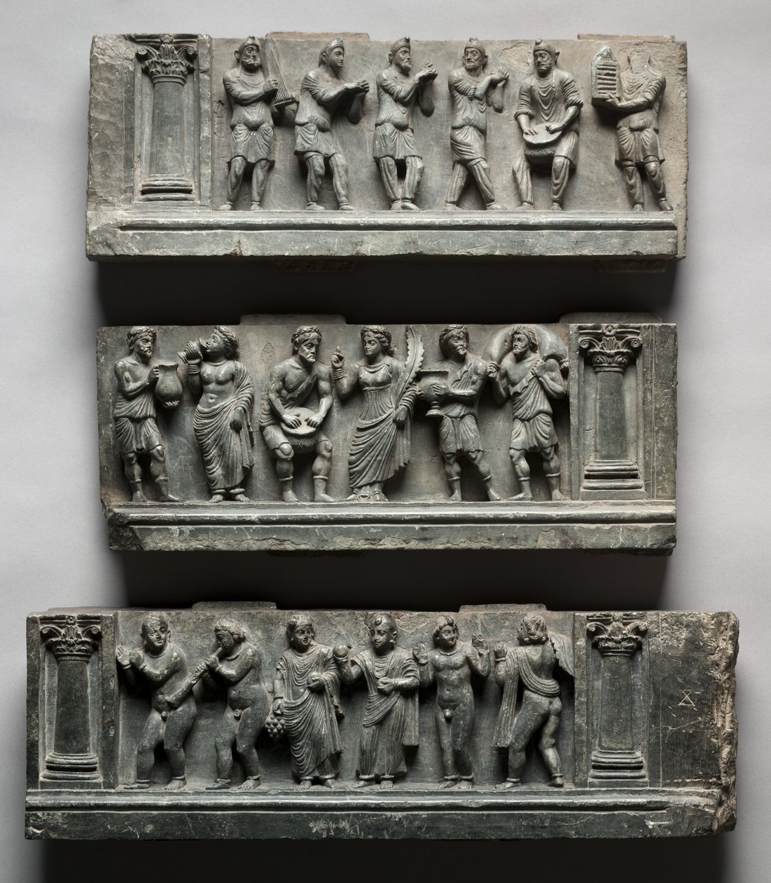 Bacchanalian Relief, 1-100. od Unbekannt
