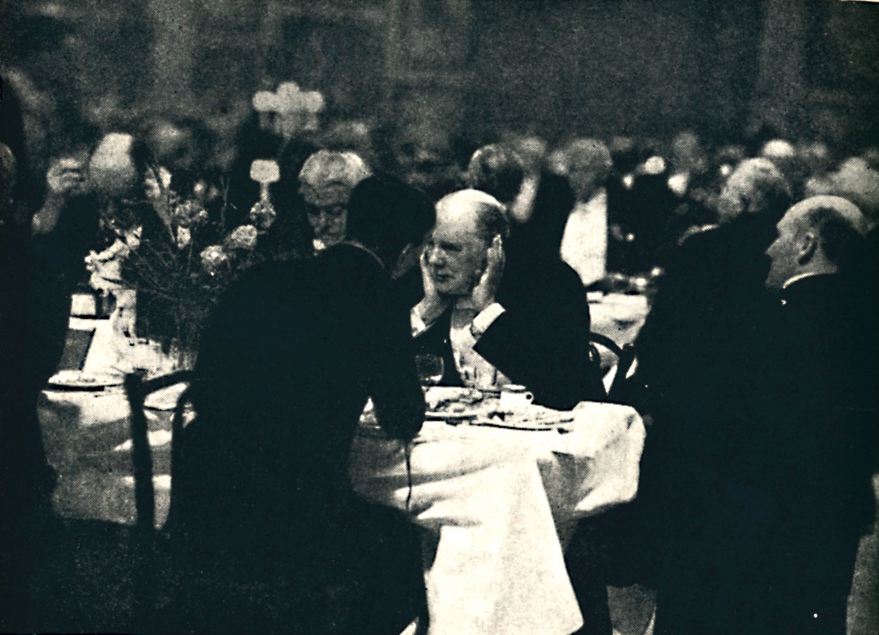 Stravování v Burlington House, 1932, 1945. od Unbekannt