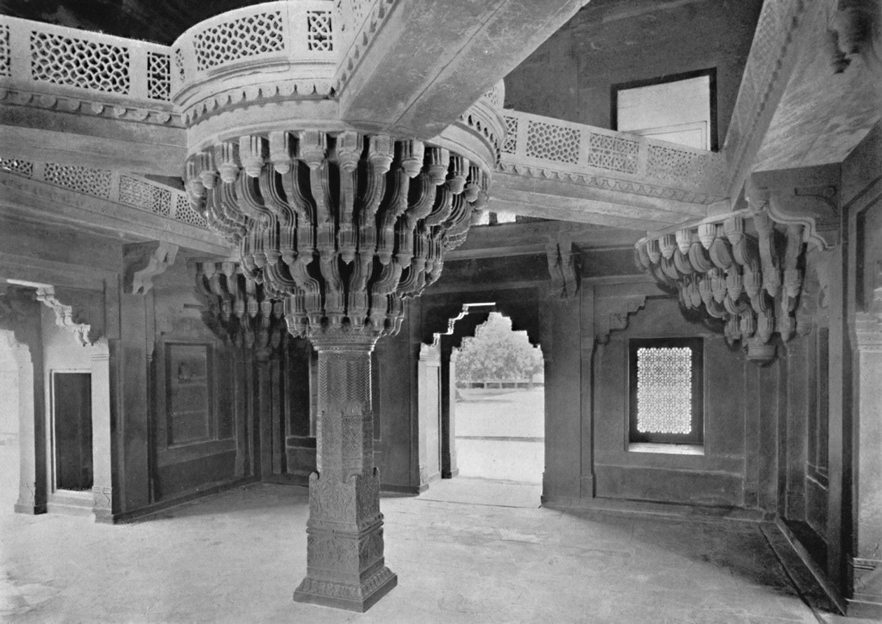 Fatehpur Sikri. Pilíř v Dewan-i-Khas, c1910. od Unbekannt