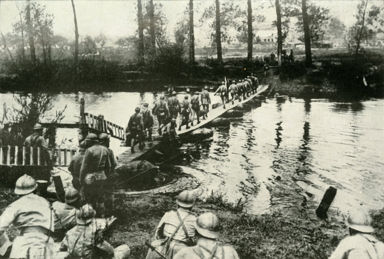 Francouzská vojska překračující řeku, 1919. od Unbekannt
