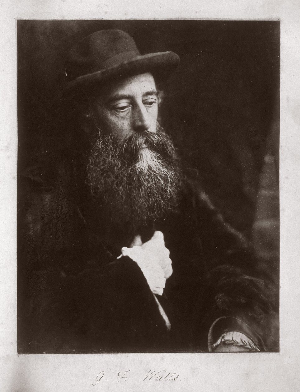 G F Watts s kloboukem
